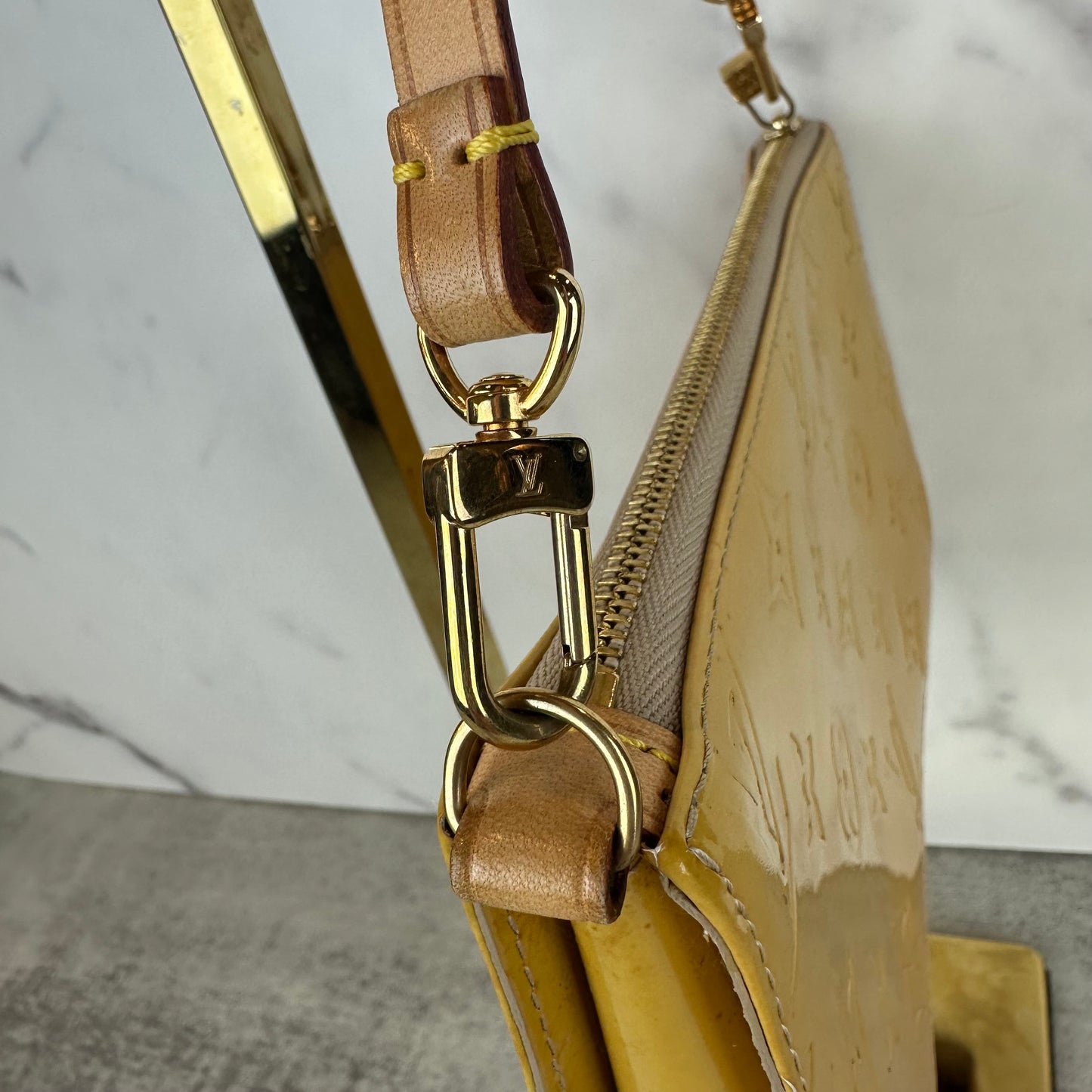 Louis Vuitton Lexington Vernis Pochette