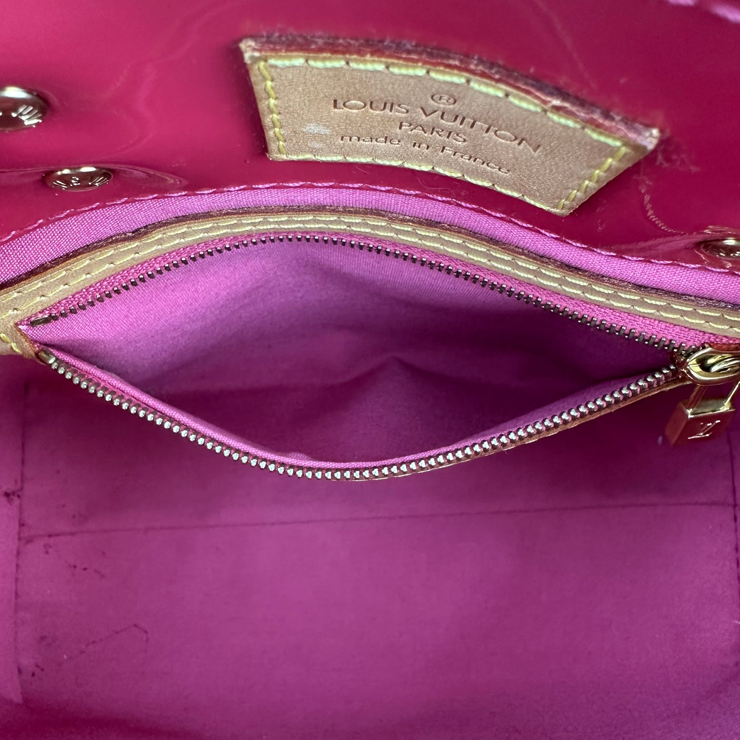 Louis Vuitton Pink Vernis Reade PM
