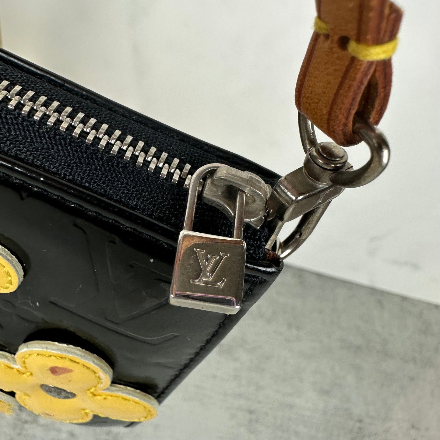 Louis Vuitton Black Monogram Vernis Flower Appliqué Lexington Pochette