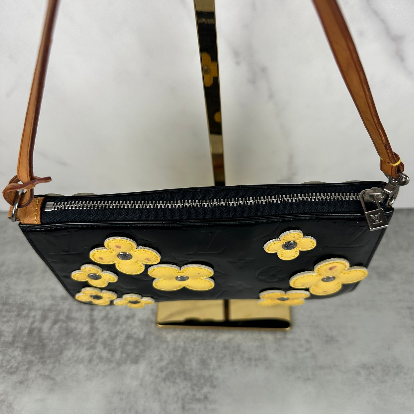 Louis Vuitton Black Monogram Vernis Flower Appliqué Lexington Pochette