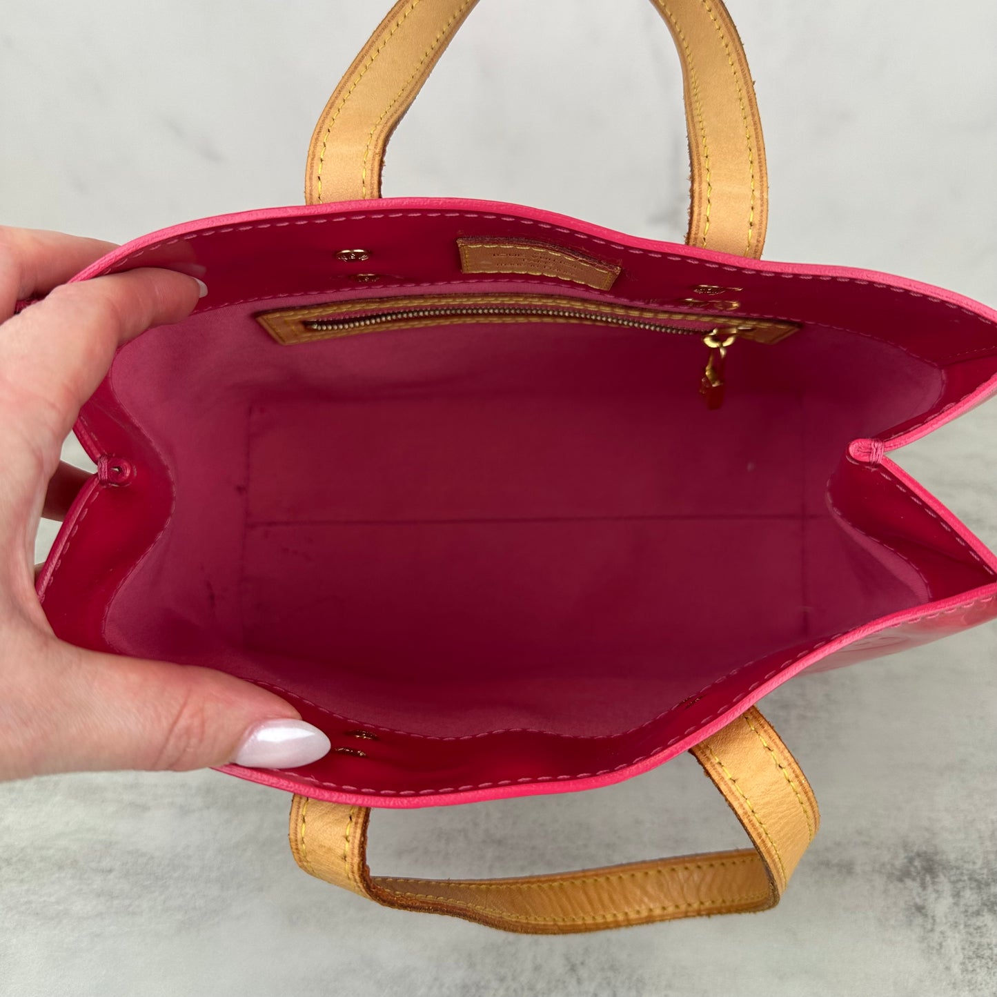 Louis Vuitton Pink Vernis Reade PM