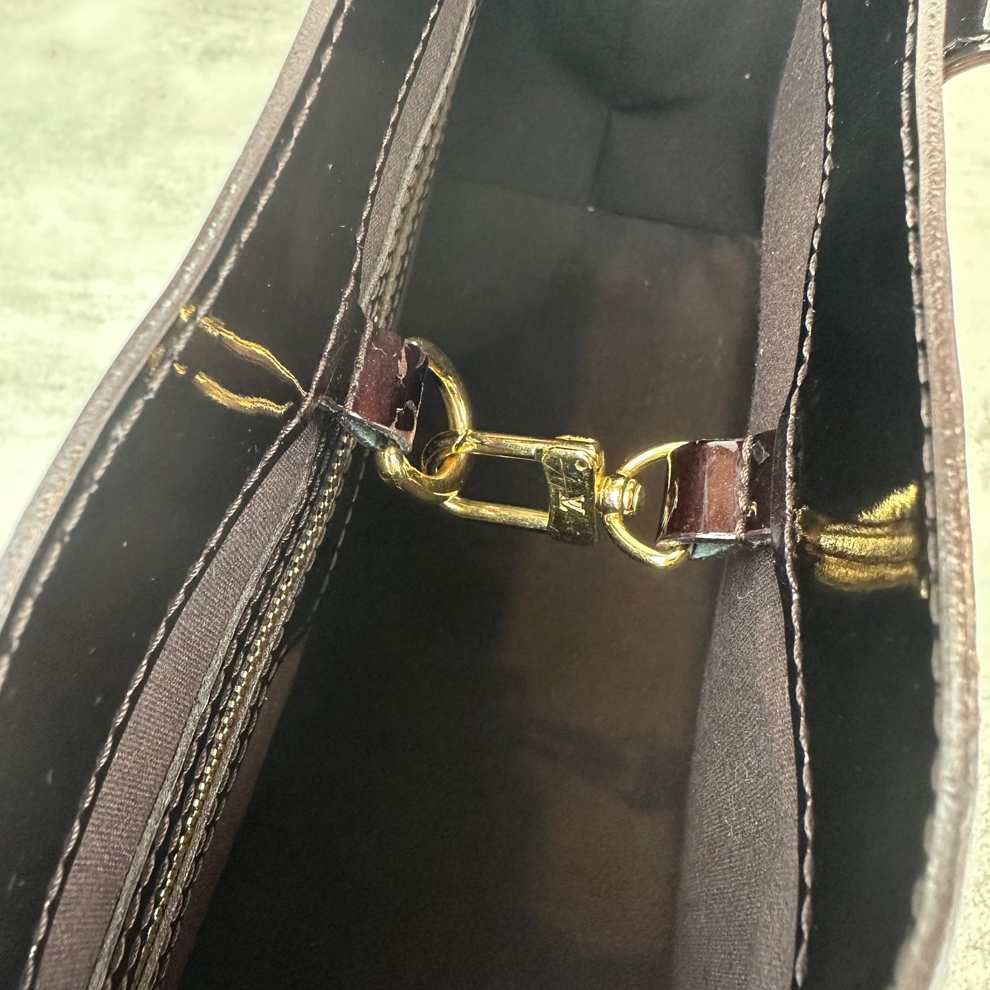 Louis Vuitton Monogram Vernis Wilshire PM