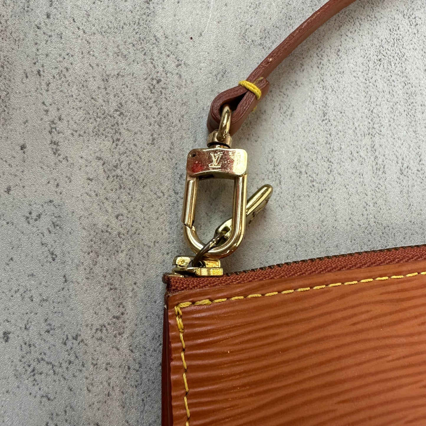Louis Vuitton Brown Epi Leather Pochette