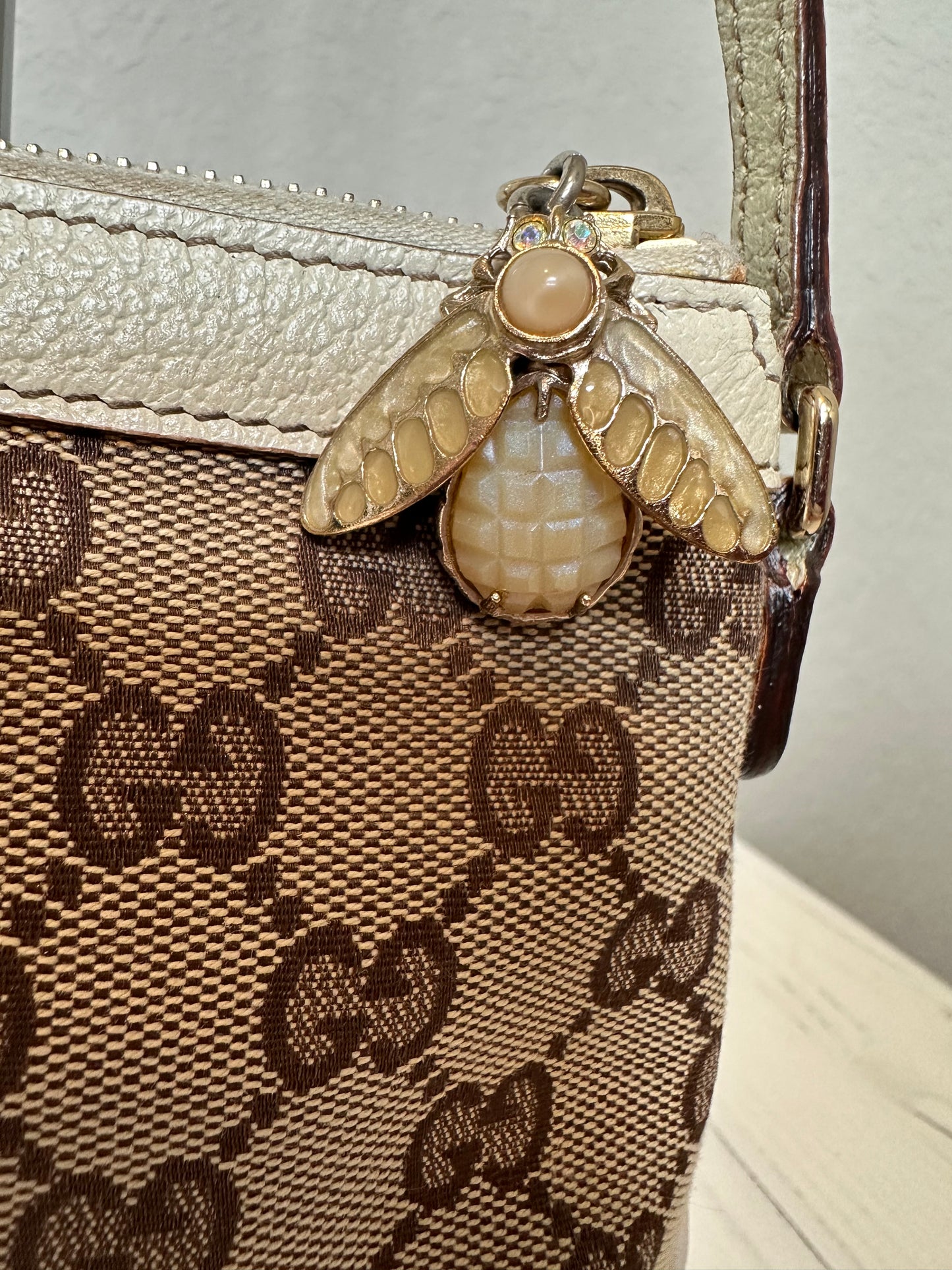 RARE Vintage Gucci Pochette with Bee Charm