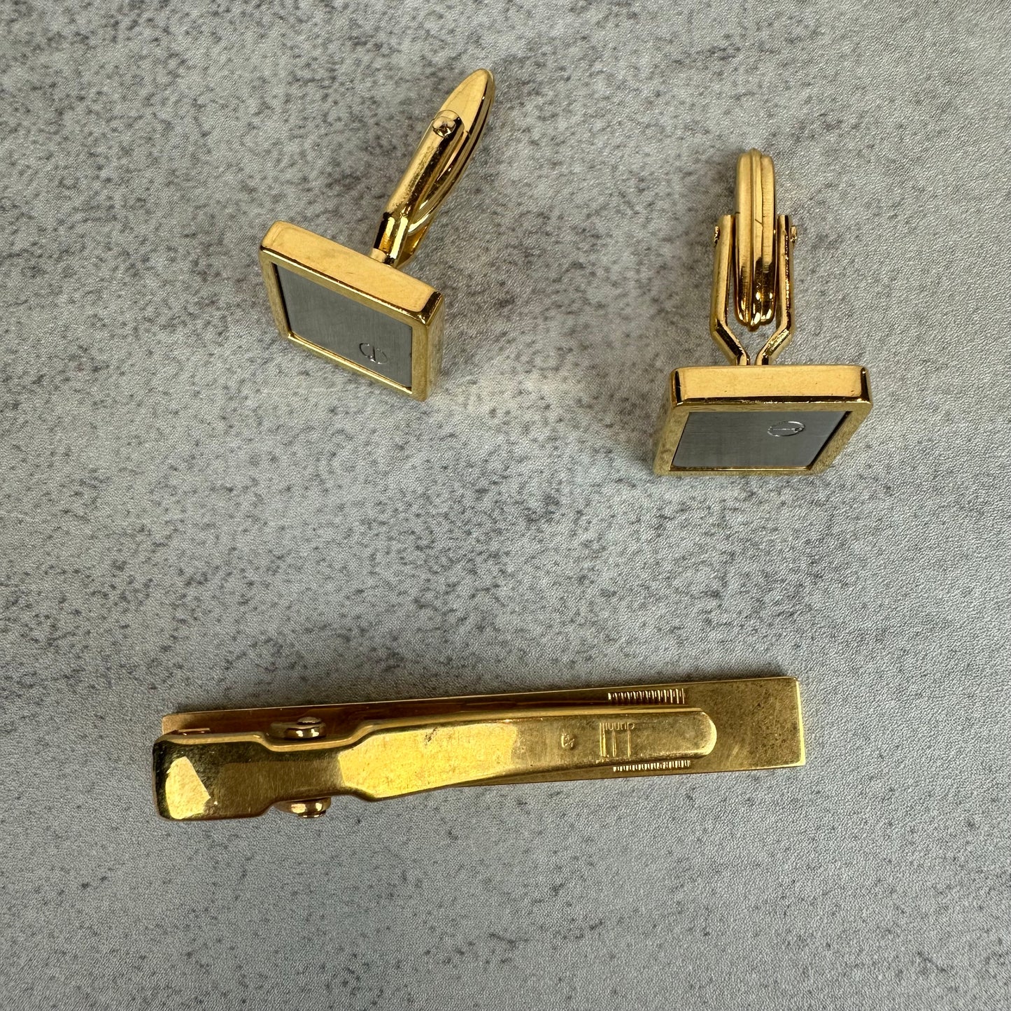 Dunhill Tie Clip & Cuff Link Set